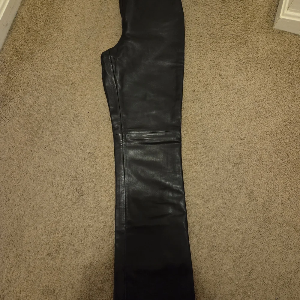 Cache Women's Dark Leather Flare Pants - Picture 8 of 9